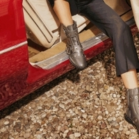 VICES. Producent. Obuwie damskie.