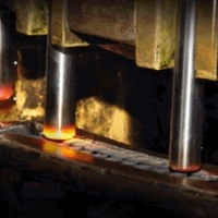 AMP. Producent. Części do silników spalinowych.