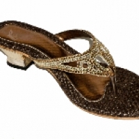 LALLAN. Company. Shoes for women and men. Slippers, sandals, boots.