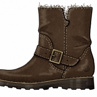 MAKALU. Company. Shoes for women. Manufacturing successful footwear products.