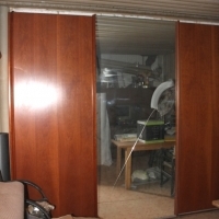 Szafa trzydrzwiowa z lustrem przesuwne drzwi 285cm. Тридверний шафа з дзеркальними розсувними дверима.