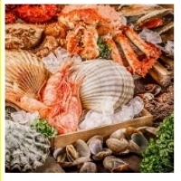 Seafood: crab, hipon, lobsters, mussels: talaba, mussel, shells, pusit at pugita: