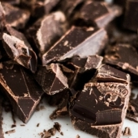 Dark Chocolate: Superfoods that should be in your diet after 40 years of life   