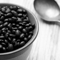 Schwarze Bohnen: Superfoods, die nach 40 Lebensjahren in Ihrer Ernährung enthalten sein sollten   