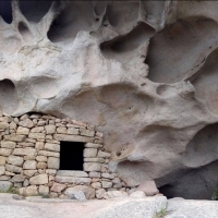 In Corsica orii are caves which entrances are walled in with dry stones.