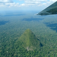 El Cono Hill, natural or artificial formation?