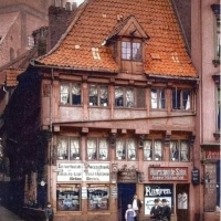 Zdjęcie najstarszego domu w Hamburgu w Niemczech z 1898 r.
