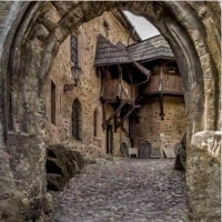 Średniowieczny zamek Loket, Czechy, XII wiek.