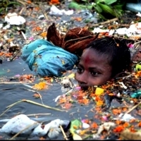 Na oceanie znajduje się plastikowa wyspa większa niż USA i tak duża jak cała Europa.