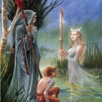 Jezioro jest opisane jako okultystyczne medium w mitologii i legendzie, połączone szczególnie w cyklu arturiańskim z kobiecymi mocami zaklinania.