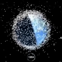 Zanim ludzie zaczęli wysyłać różne obiekty na orbitę okołoziemską, przestrzeń wokół naszej planety była przejrzysta czysta.