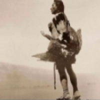 Rzadka kolekcja zdjęć przedstawiająca życie rdzennych Amerykanów na początku XX wieku, 1904-1924.