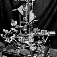 Mikroskop Royal Rife, najpotężniejszy w swoim czasie około 1930 roku
