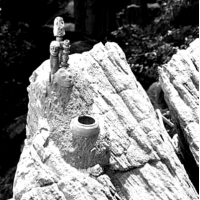 Dogonowie wierzą, że we wszechświecie istnieje 14 światów-landów, położonych jeden nad drugim.