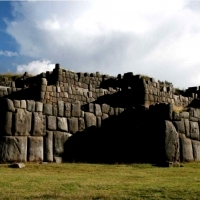 KAMIENNE MURY W KRÓLESTWIE INKÓW - SAQSAYWAMAN.