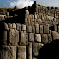 KAMIENNE MURY W KRÓLESTWIE INKÓW - SAQSAYWAMAN.