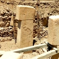 Göbekli Tepe – najstarsza na świecie świątynia nieznanej presumeryjskiej  kultury.