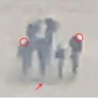 Pamiętacie rodzinę, którą pasażer samolotu sfotografował w chmurach?