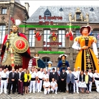 Tradycyjne święta Gigantów powtarzają się w różnych częściach świata.