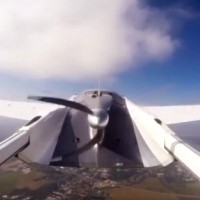 Latający samochód słowackiej produkcji latał nad Bratysławą przez ponad 70 godzin, wykonując 200 udanych startów i lądowań.