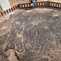 Petroglify skalne w Indiach.