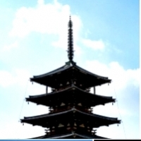 Pięciopiętrowa pagoda świątyni Horyu-ji w Nara, o której mówi się, że jest najstarszą drewnianą konstrukcją w Japonii.
