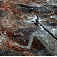 Besov Nos znajduje się nad jeziorem Onega w Rosji. Słynie z petroglifów, które pochodzą z około 3 tysiąclecia p.n.e..