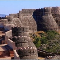 Mur Kumbhalgarh, Indie 36 km długi.