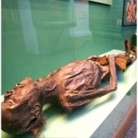 Wytatuowani członkowie rodziny królewskiej z Góry Ałtaj.