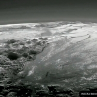 Lodowce Plutona ze statku kosmicznego New Horizon!