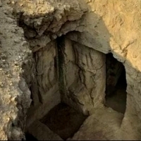 Malowidło na grobie starożytnego kapłana odkryte w pobliżu Wielkiej Piramidy w Gizie.