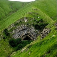 Jaskinia Cueva de Arpea, Francja, 10 km od Hiszpanii.