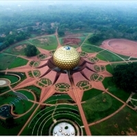 Auroville: Czy uważasz, że to utopia żyć bez religii, rasy, narodu?