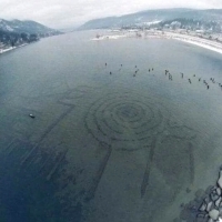 Starożytne podwodne petroglify odkryte przez drona w Vancouver w Kanadzie