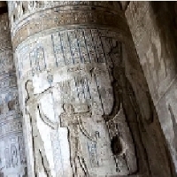 Dendera w Egipcie. Świątynia.