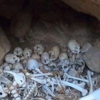 Wydłużone czaszki znalezione w Peru.