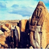 Większość starożytnych miejsc w Iranie jest nadal pochowana.