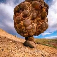 Niezwykła formacja skalna na pustyni Arizona, Stany Zjednoczone.