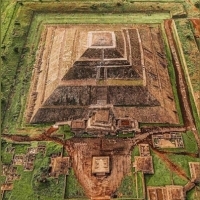 Pod piramidami w Teotihuacan znajdują się wcześniejsze konstrukcje: