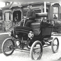 W latach 1899 i 1900 samochody elektryczne sprzedawały się lepiej niż wszystkie inne typy samochodów.
