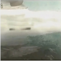 Statek UFO pojawił się na radarze pod jego małym samolotem szybko i bez ostrzeżenia.