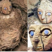 Niebieskie oczy były także u statuetek bogów na Bliskim Wschodzie. 
