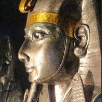 The Psusennes I mask is the gold funerary mask of Pharaoh Psusennes I (1047-1001 BC) of the 21st Dynasty.