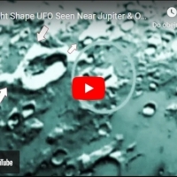 Live-recording of a huge UFO on the moon.