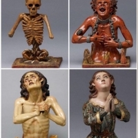 Te postśredniowieczne rzeźby przedstawiają śmierć, piekło, czyściec i niebo – znane również jako Cztery losy.