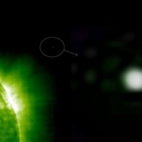 Strange UFO-like objects caught near the sun