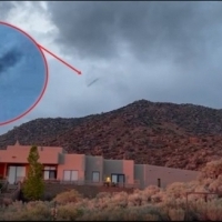 High Speed UFO Fastwalker Caught On Camera