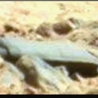 Ancient UFO Crash Debris Found in Mars Curiosity Photo – Dec 28, 2013