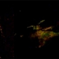 Obiekty o dziwnych kształtach latające nad Pacyfikiem widziane w transmisji na żywo z ISS