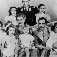 Śmierć Goebbelsa i ich dzieci – Joseph i Magda Goebbelsowie nie byli na co dzień zwykłymi nazistami.